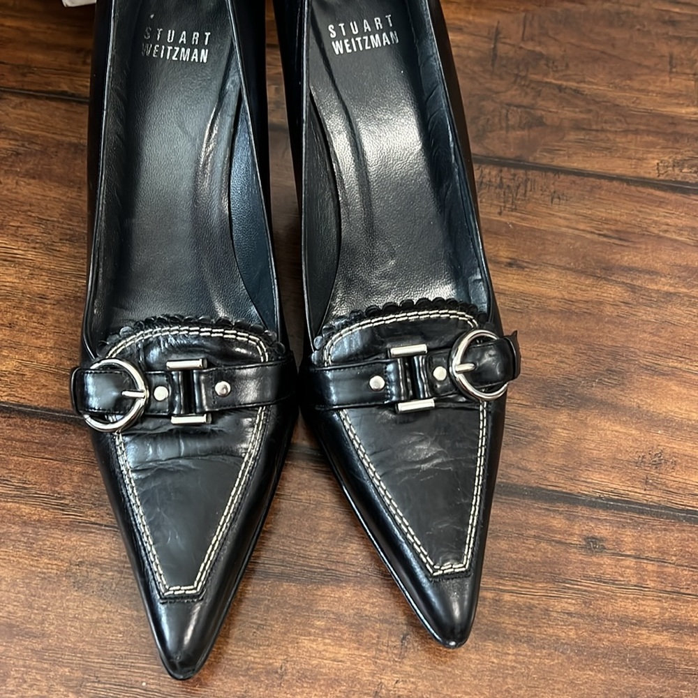 Stuart Weitzman Pointed Toe Vintage Heels - Picture 2 of 8